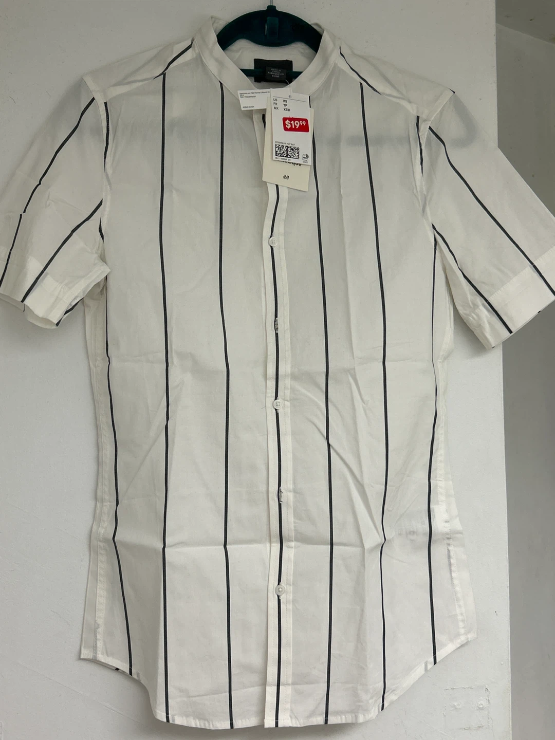 H&M Men's White Striped Muscle Fit Short Sleeve Shirt - XS