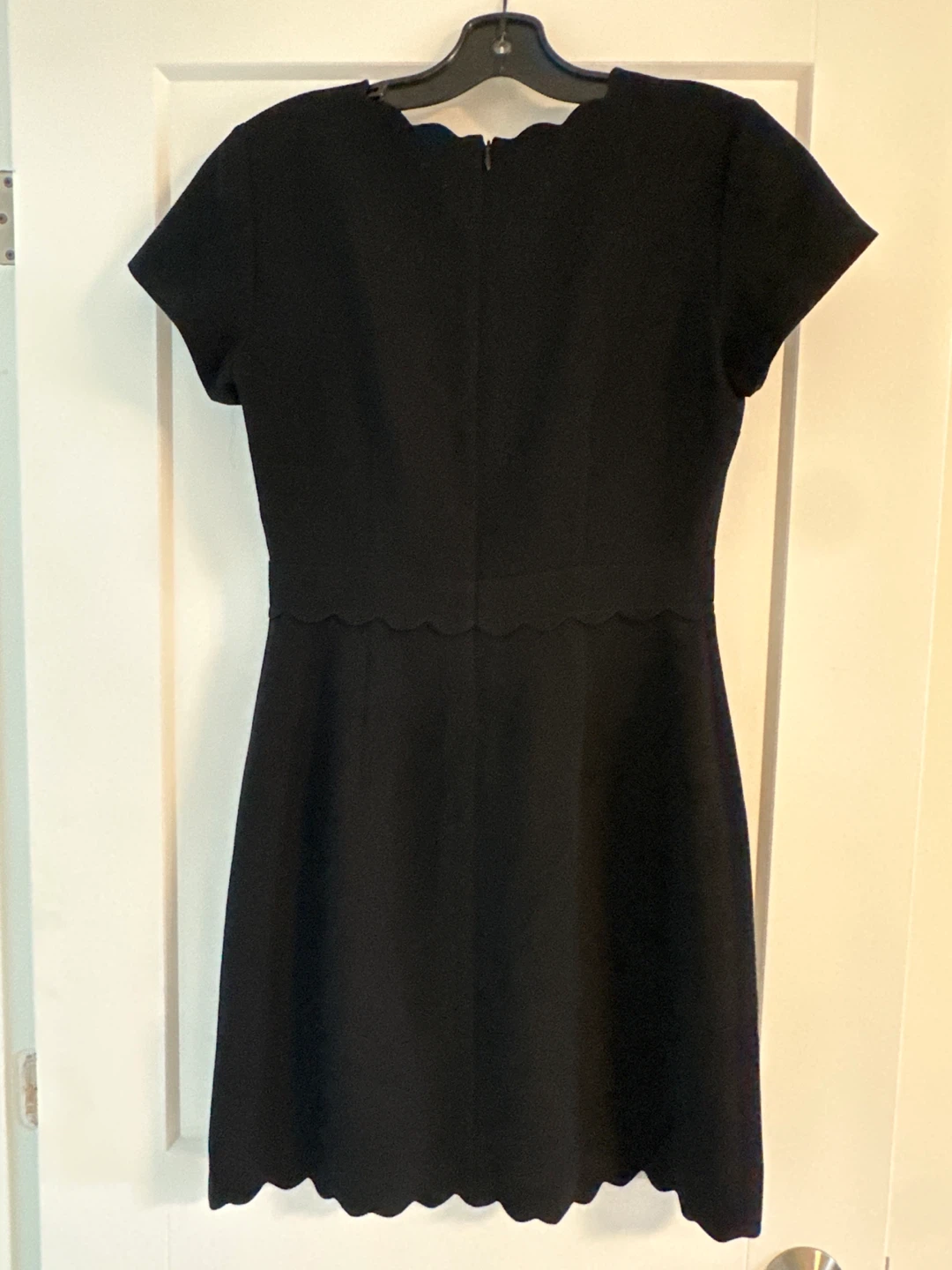 Club Monaco Black Scalloped Dress Size 4 - photo 4