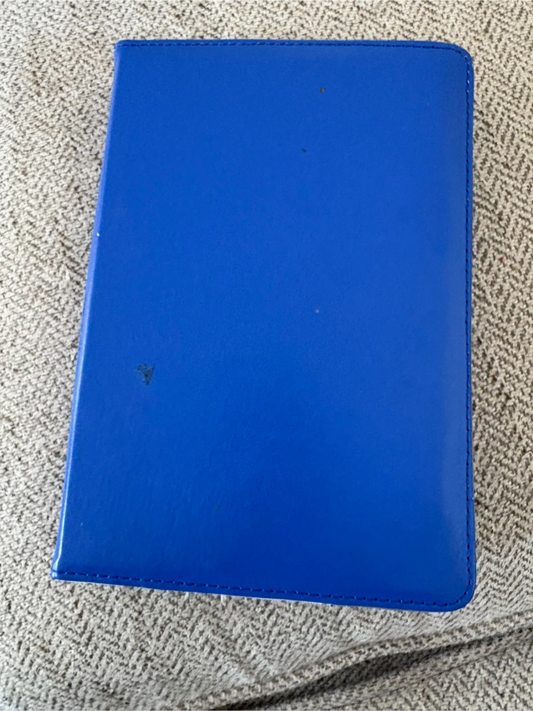 Amazon Fire Tablet with Case and Charging Cable - photo 3