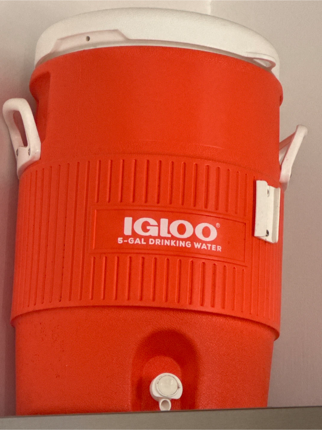 Igloo 5-Gallon Drinking Water Cooler Jug