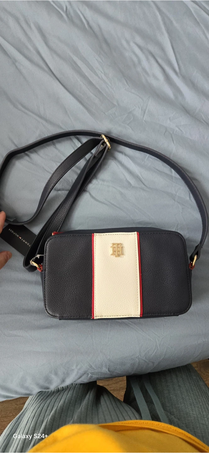 Tommy Hilfiger Camera Bag