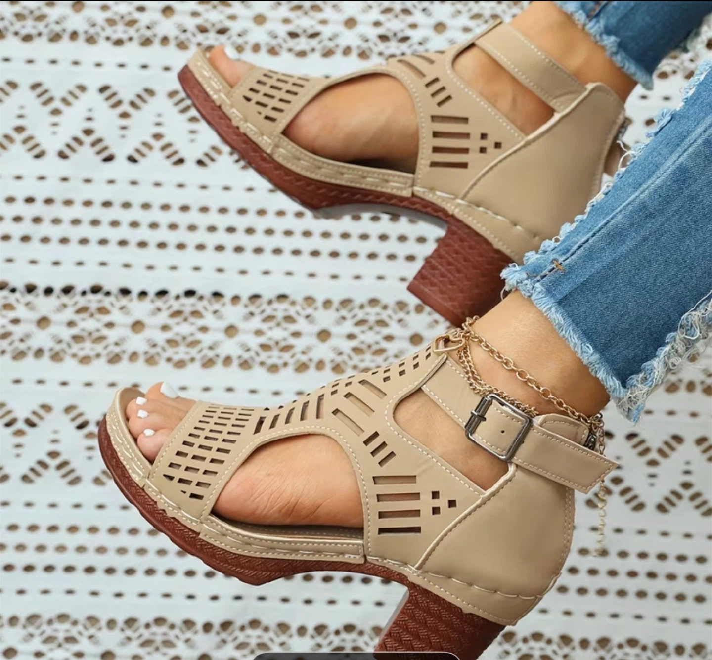 Women's Beige Cutout Chunky Heel Sandals with Zipper - photo 4