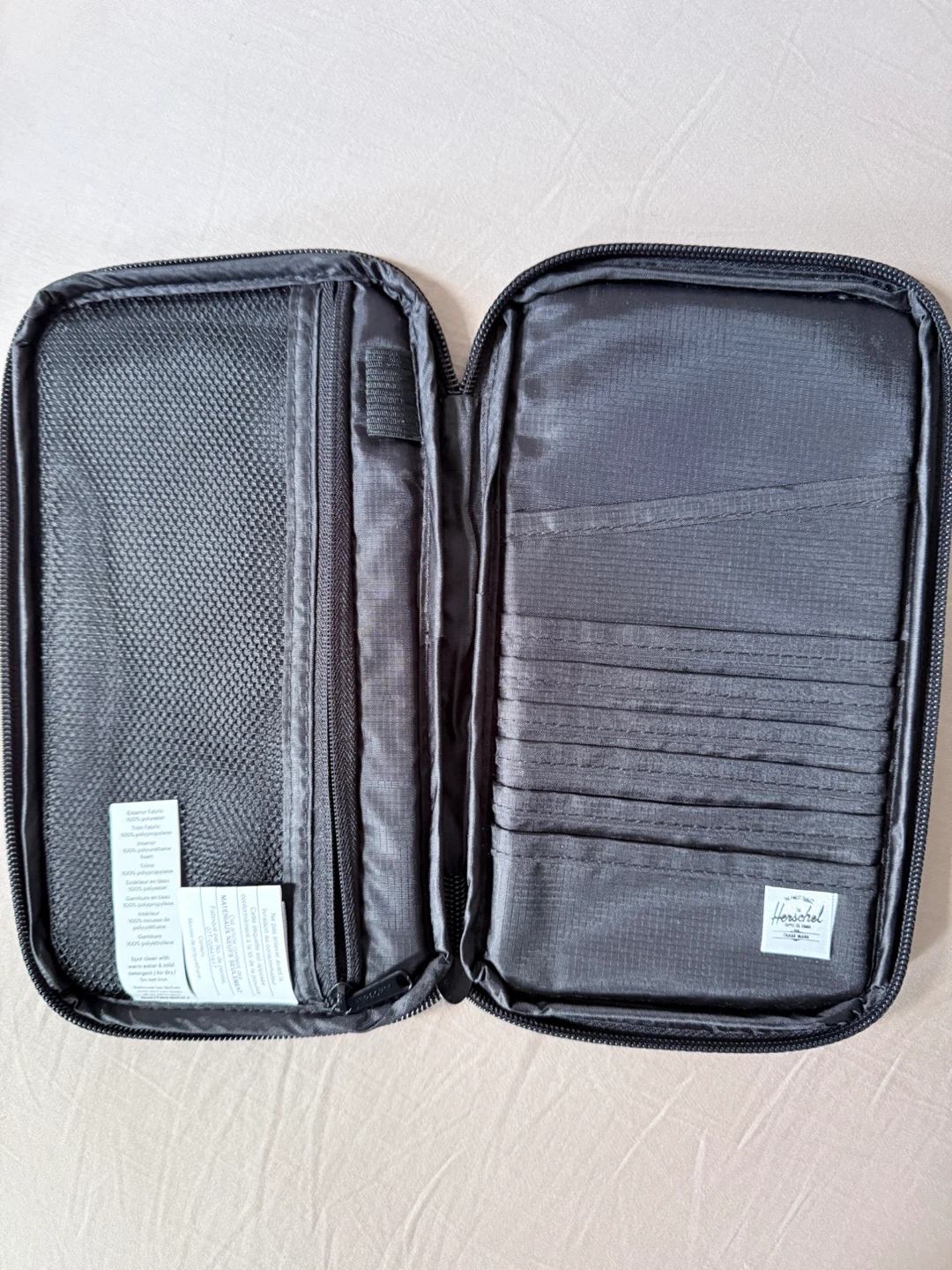 Herschel Travel Wallet - photo 2