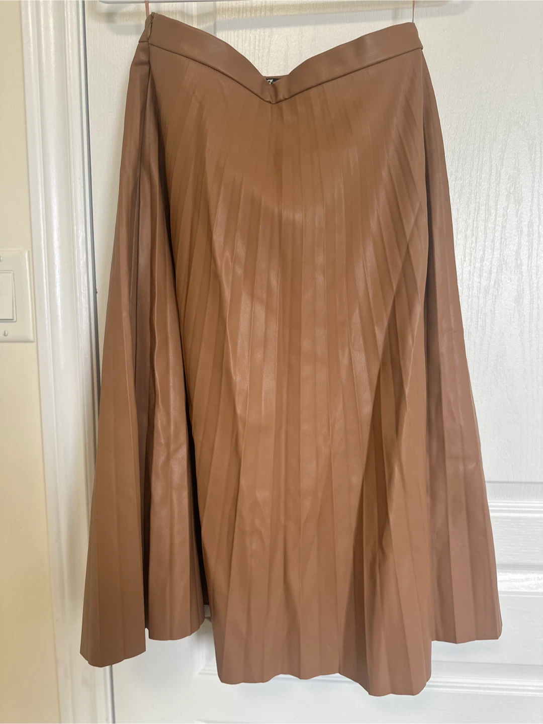 7 For All Mankind Faux Leather Pleated Skirt Size S
