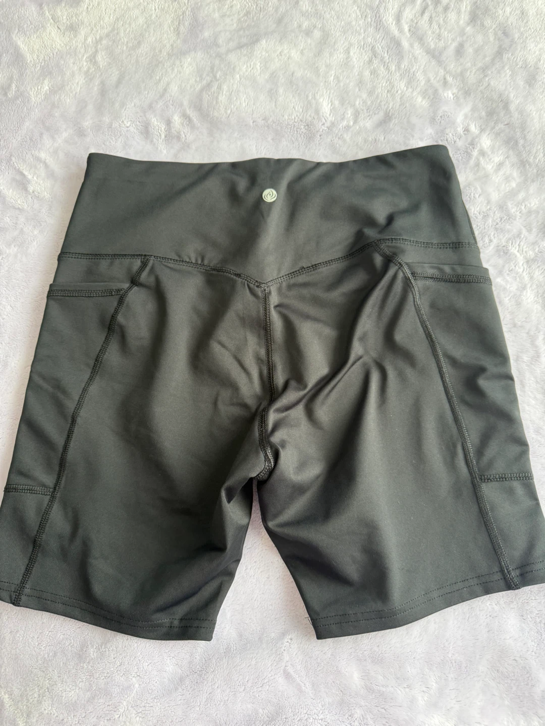 Apana Women’s Black Biker Shorts with Pockets – Size M - photo 2