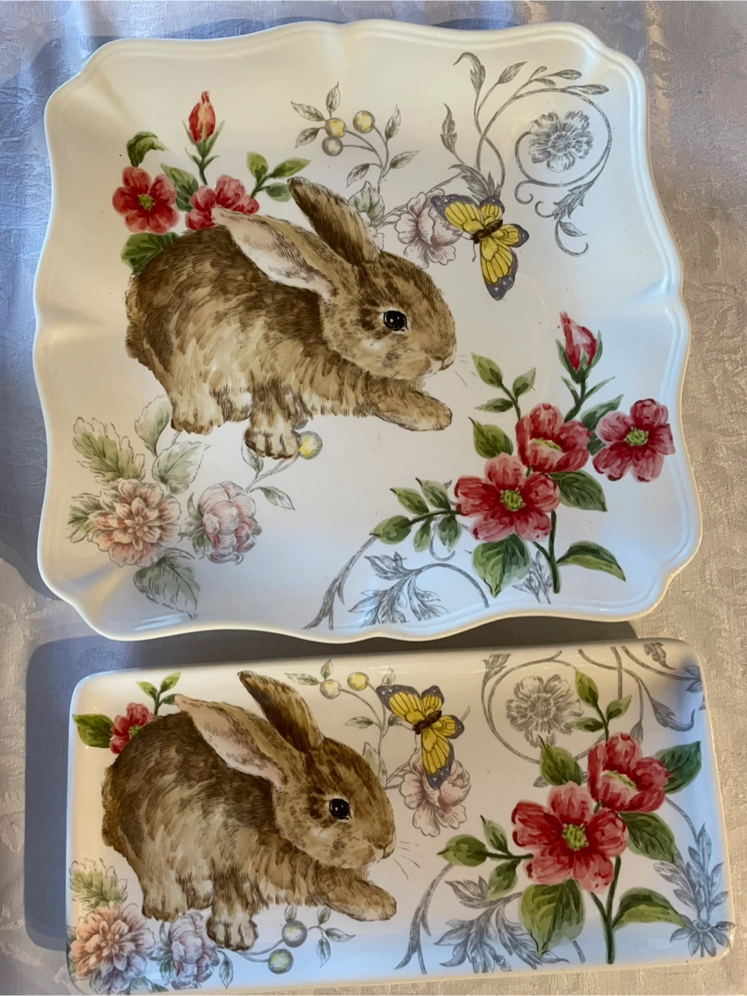 Set of 2 Bunny and Floral Dessert Plates