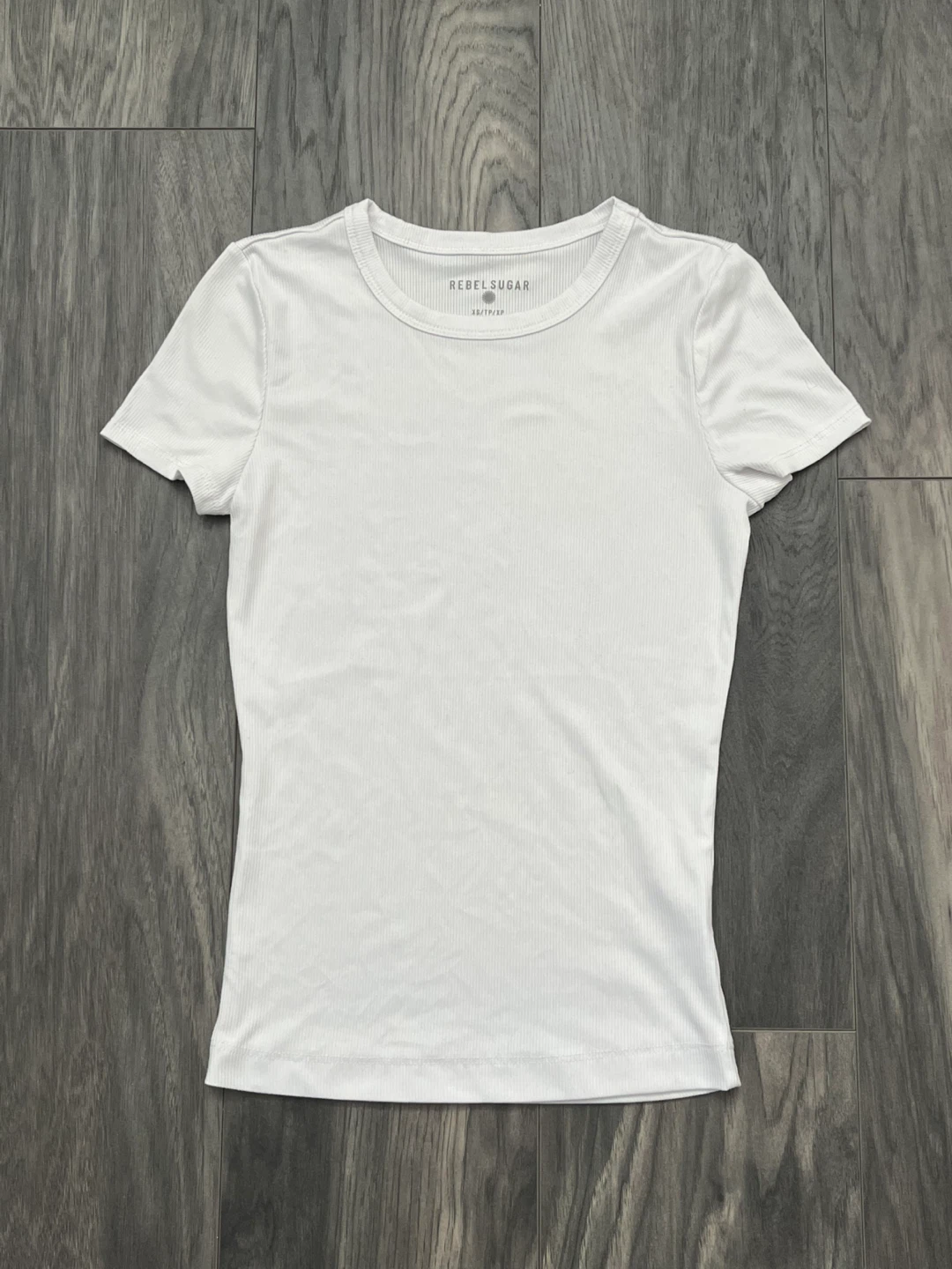 Classic White Fitted Short Sleeve Tee | Women - photo 3