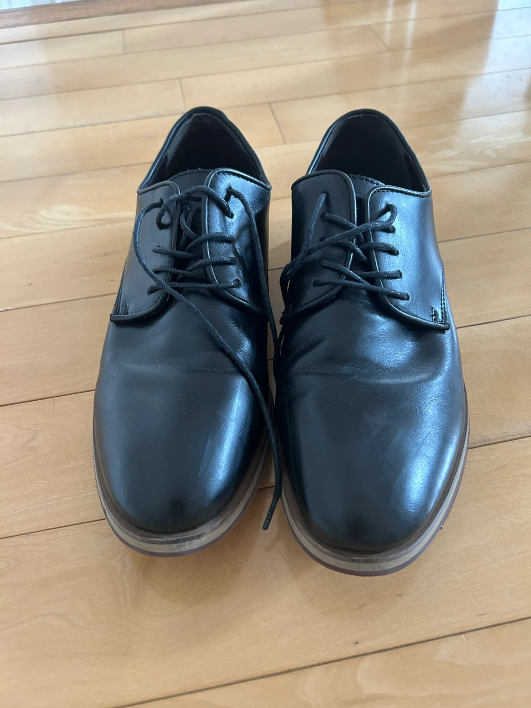 FYWEN Black Lace-Up Dress Shoes - Size 8D