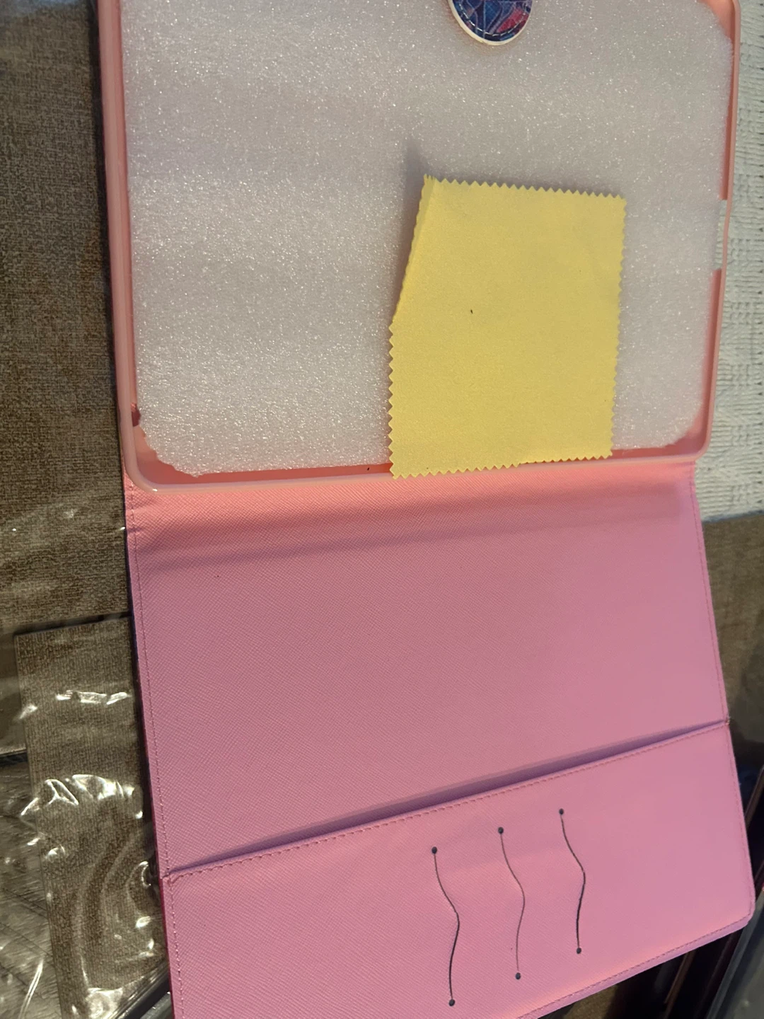Vibrant Tablet Case with Artistic Design - photo 2