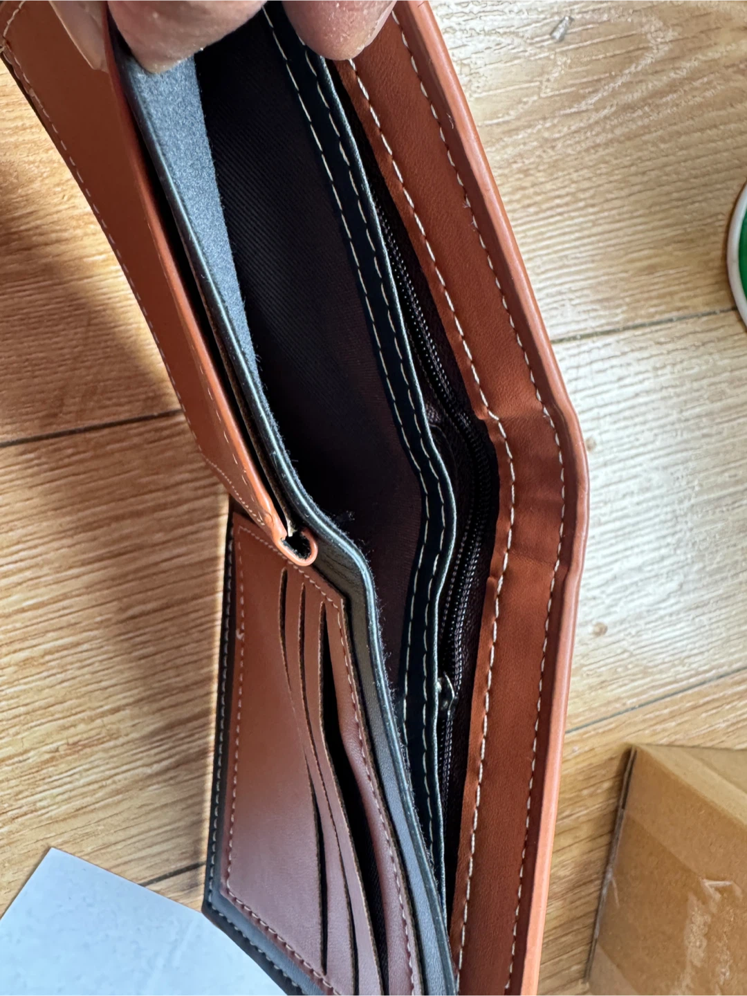 Bifold Wallet with Rasta Leaf Design - photo 5