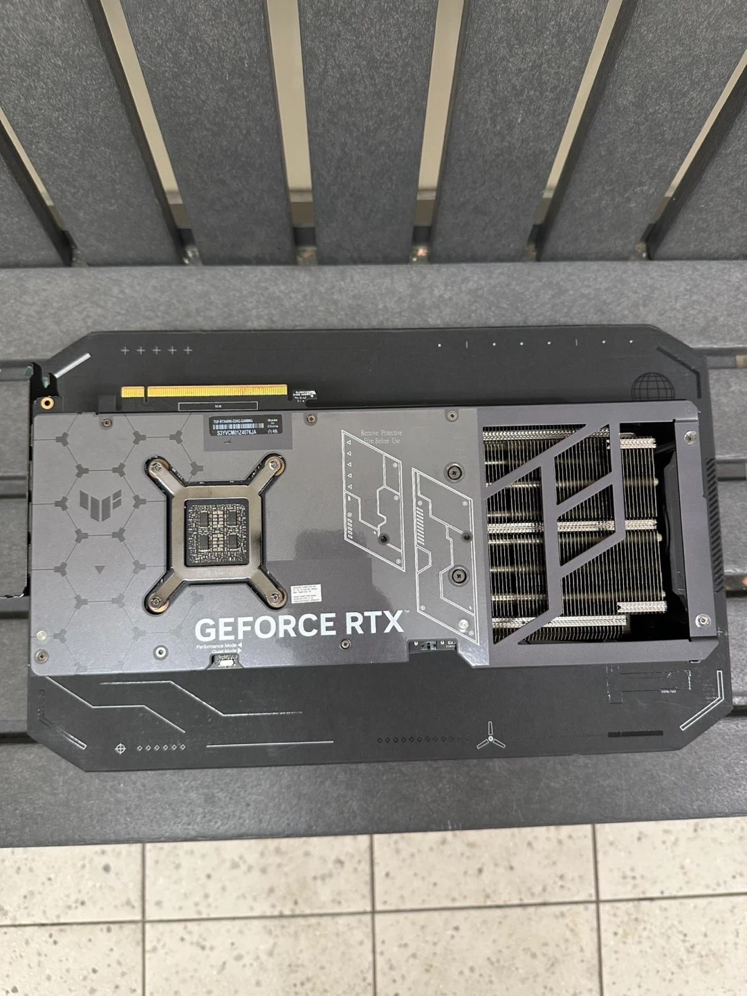 ASUS TUF Gaming GeForce RTX 4090 Graphics Card - photo 3