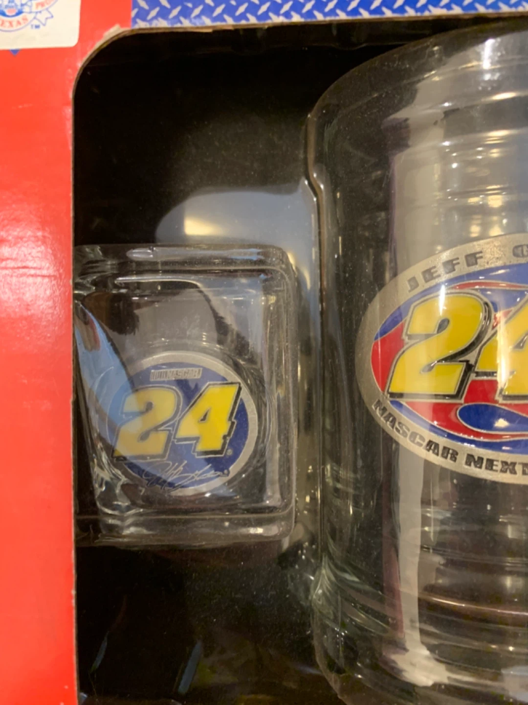Jeff Gordon #24 NASCAR Collectible Drinkware Set - photo 3