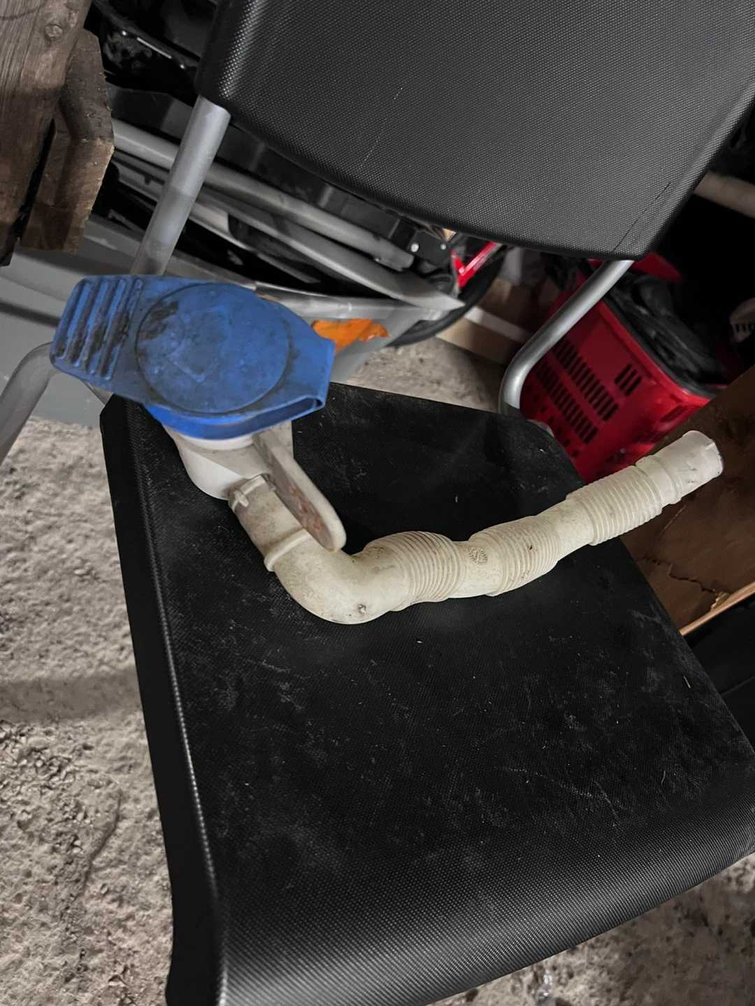 Washer Fluid Reservoir Cap and Hose Assembly