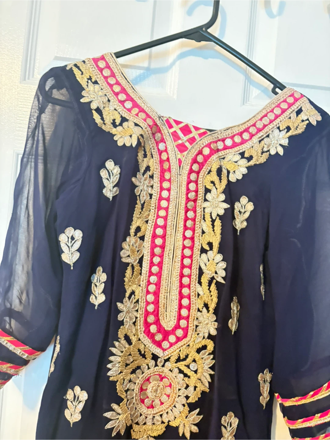 Navy Blue Embroidered Kurti - photo 2