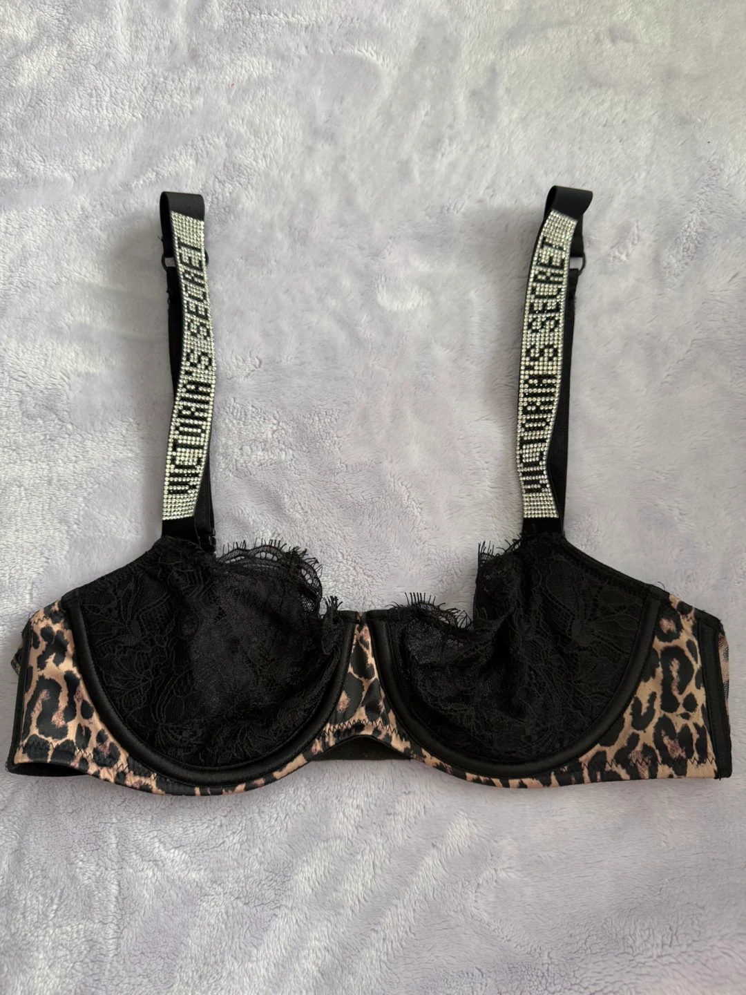 Victoria’s Secret Leopard Lace Bra – 34B – New