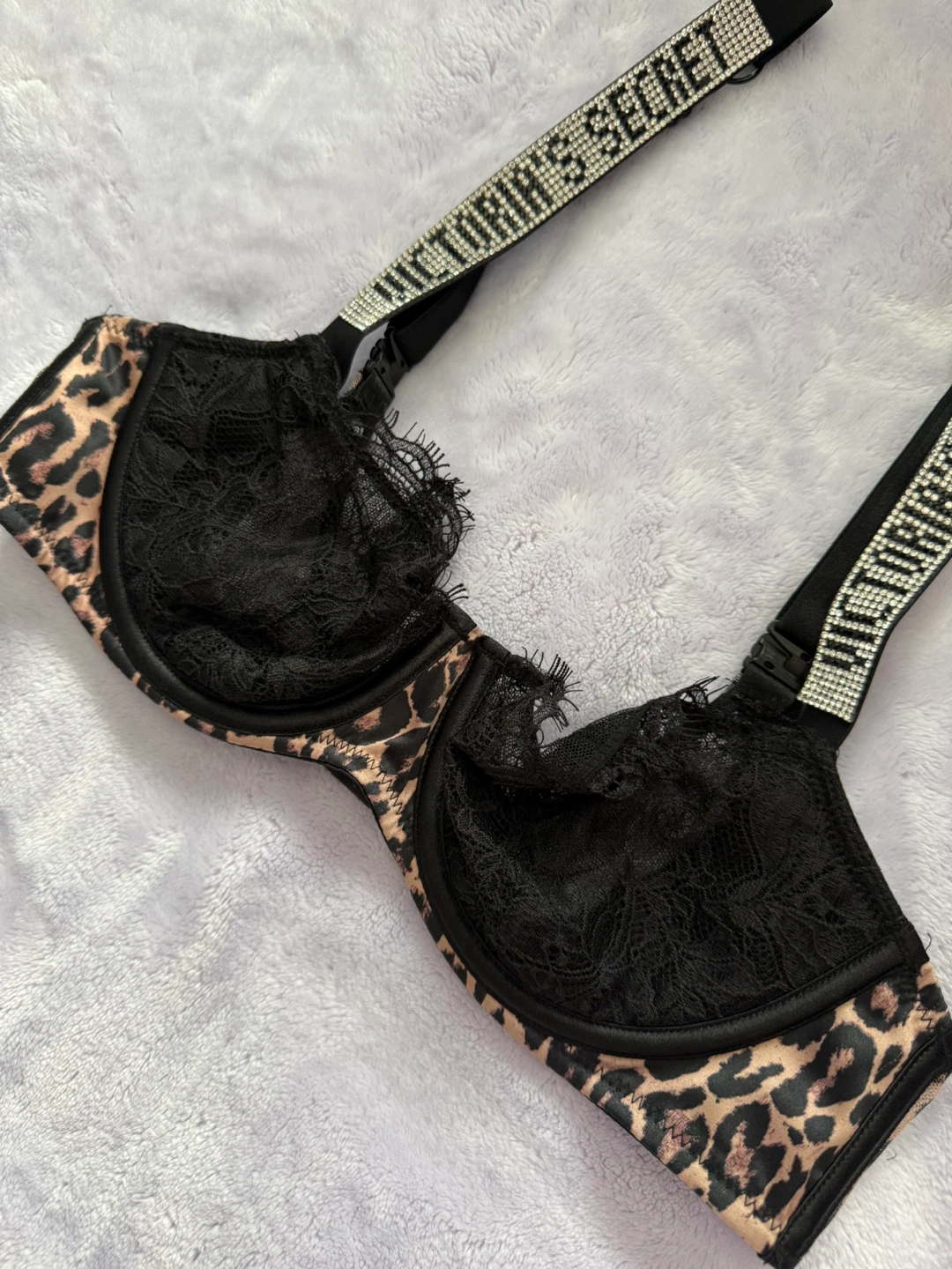 Victoria’s Secret Leopard Lace Bra – 34B – New - photo 2