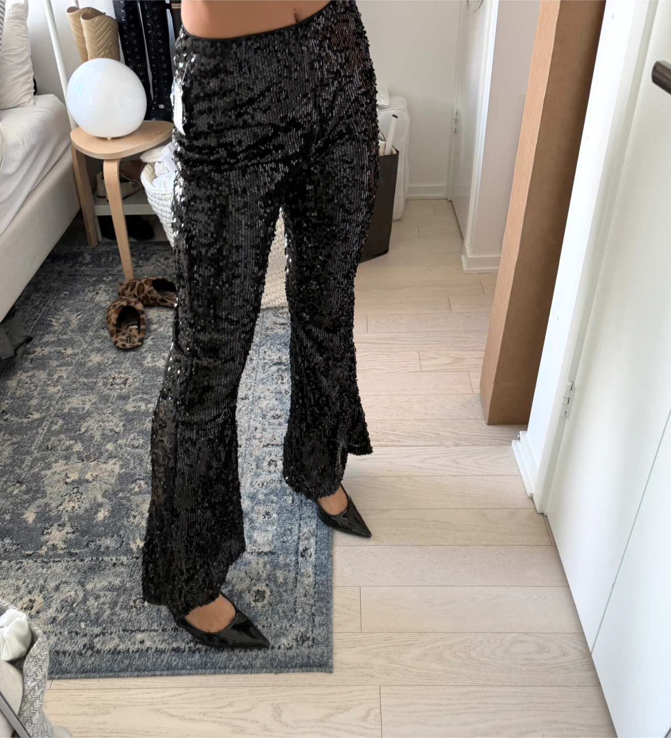 *BNWT* Simon’s Sweetkama Sequin Pant - size xs