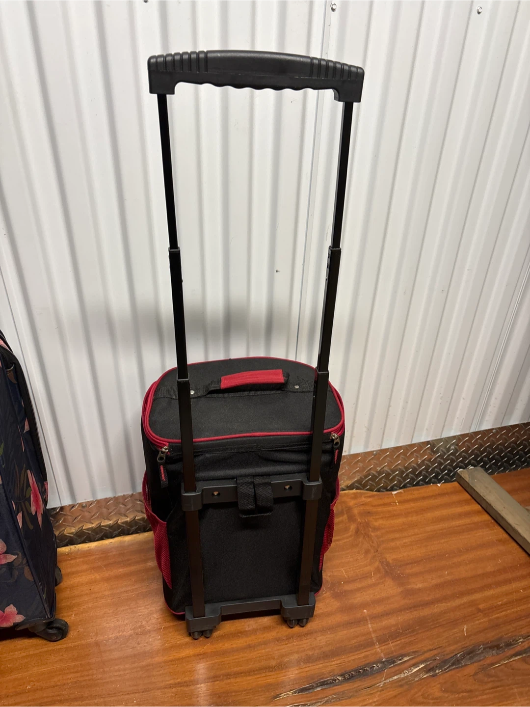 Set of 3 Rolling Luggage and Cooler Bag $60 all 3 - photo 4