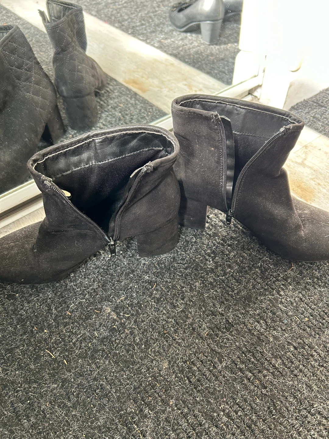 Black Ankle Boots - photo 2
