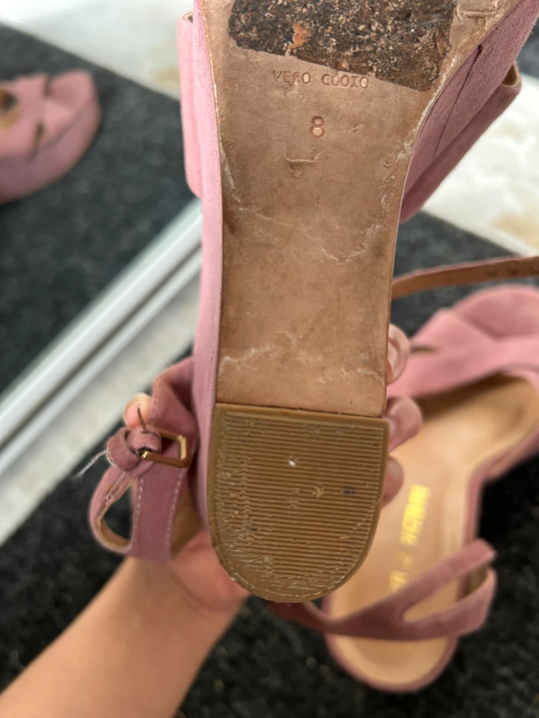 Pour La Victoire Pink Suede Wedge Sandals Size 8 - photo 3