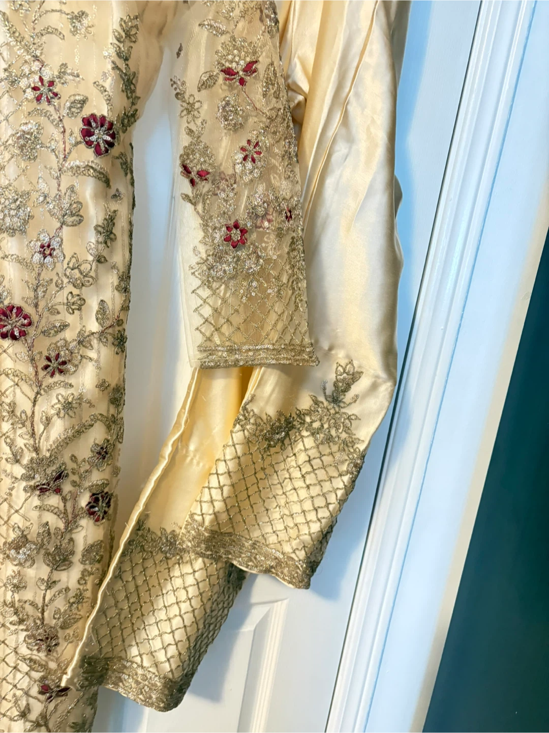 Embellished Cream Ethnic Outfit - photo 4