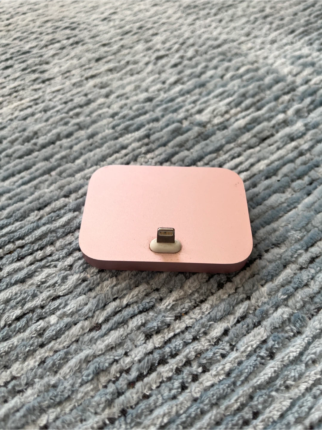 Apple iPhone Dock - Rose Gold
