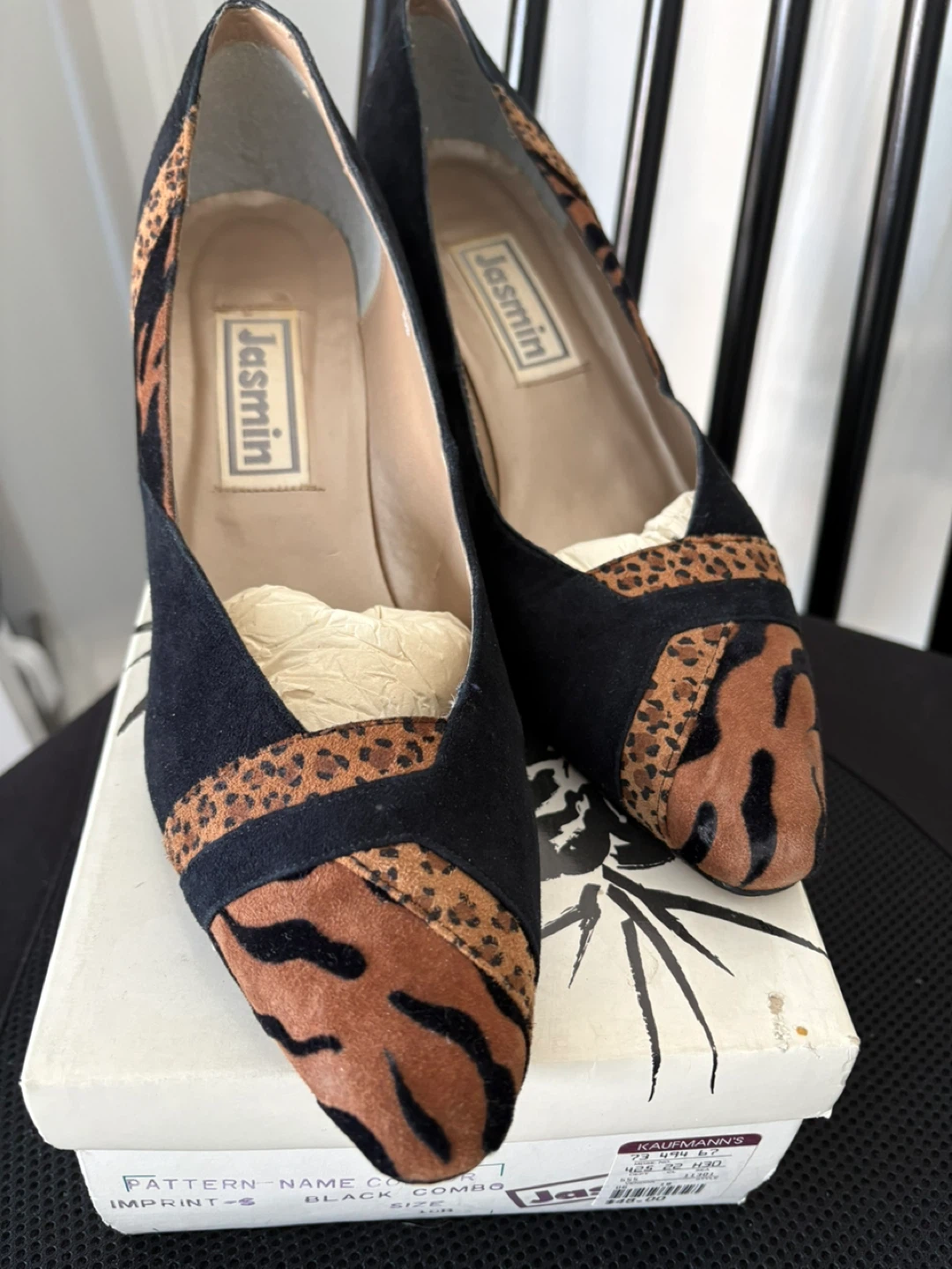 Jasmin Women's Suede & Leopard Print Heels Size 10B - photo 2