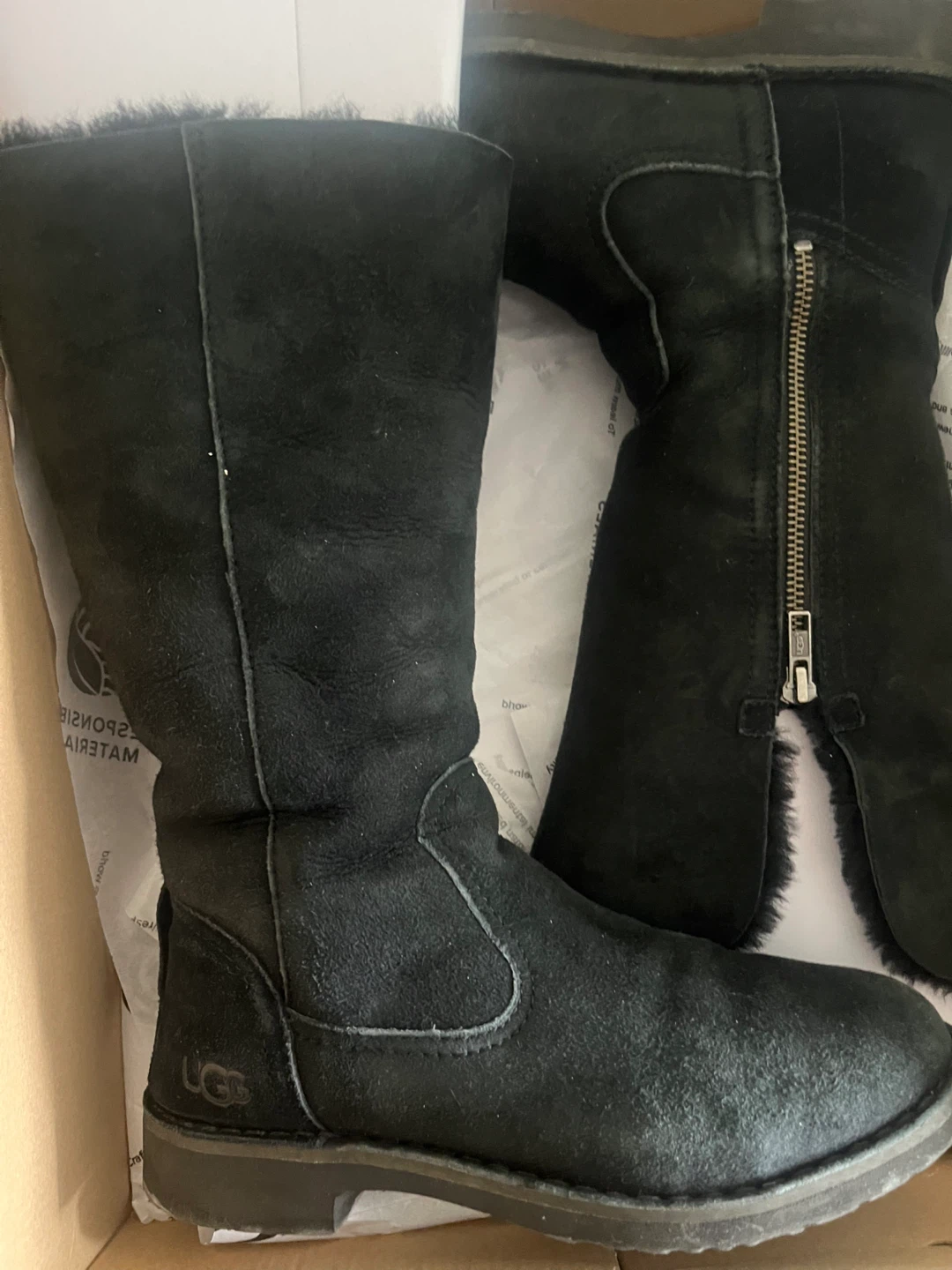UGG Black Suede Boots with Fur Lining - photo 4