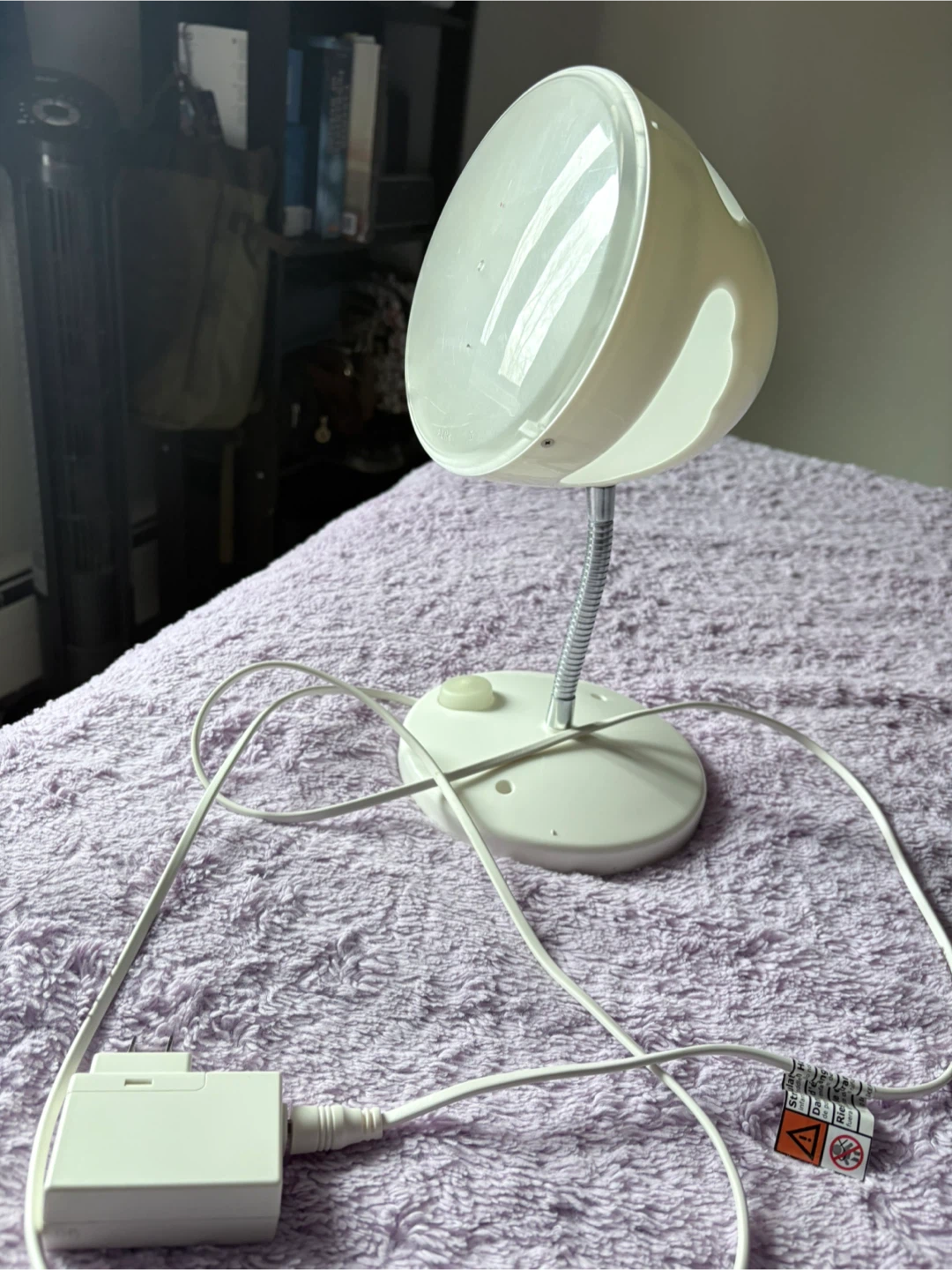 White Gooseneck Desk Lamp with LED Light - photo 2