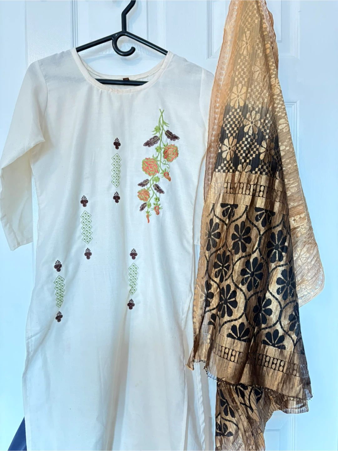 Cream Kurti with Embroidered Flowers and Golden Dupatta