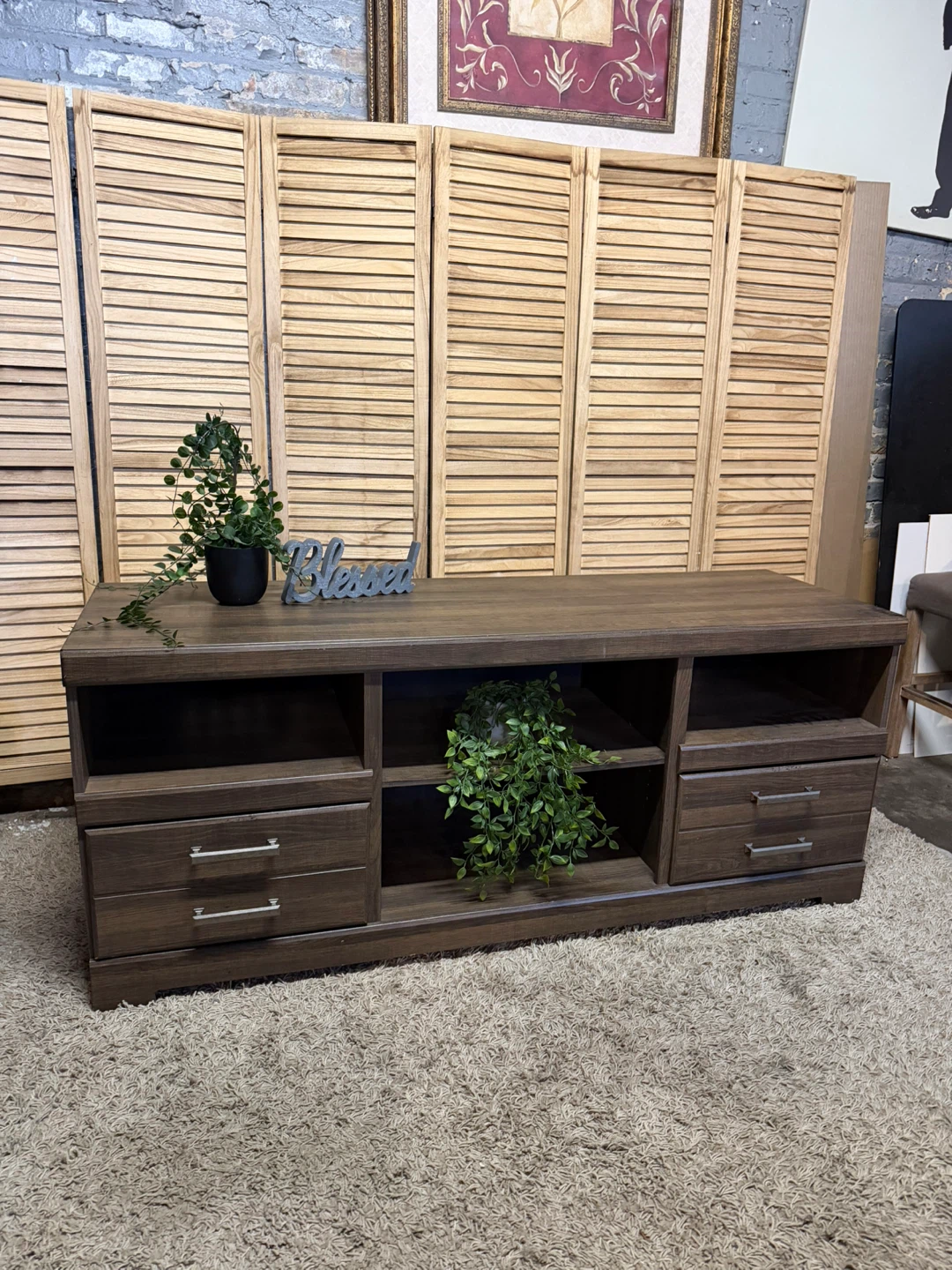 Ashley Console Table/TV Stand - photo 2