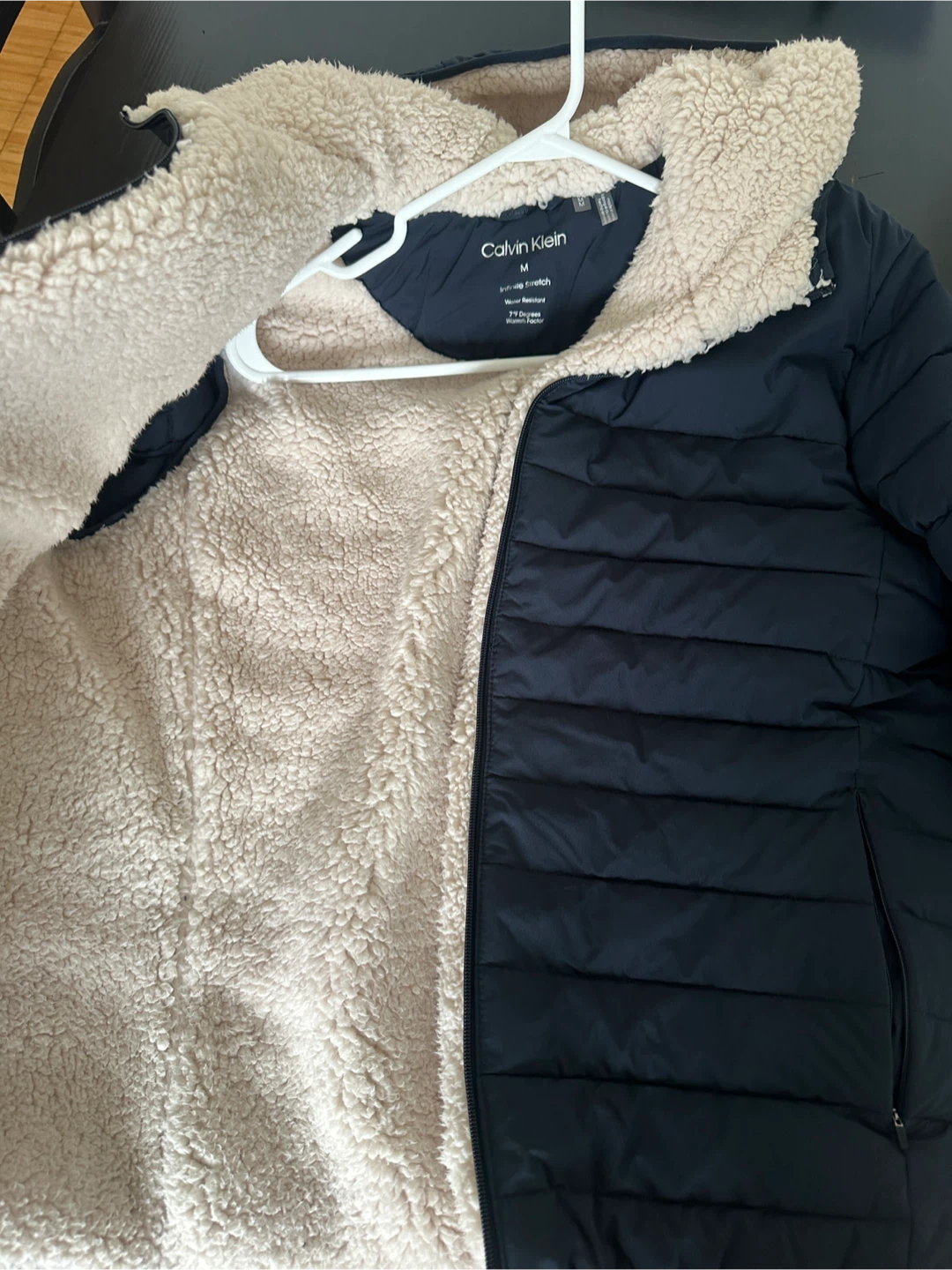 Calvin Klein Puffer Jacket with Sherpa Lining - Size Medium - photo 4