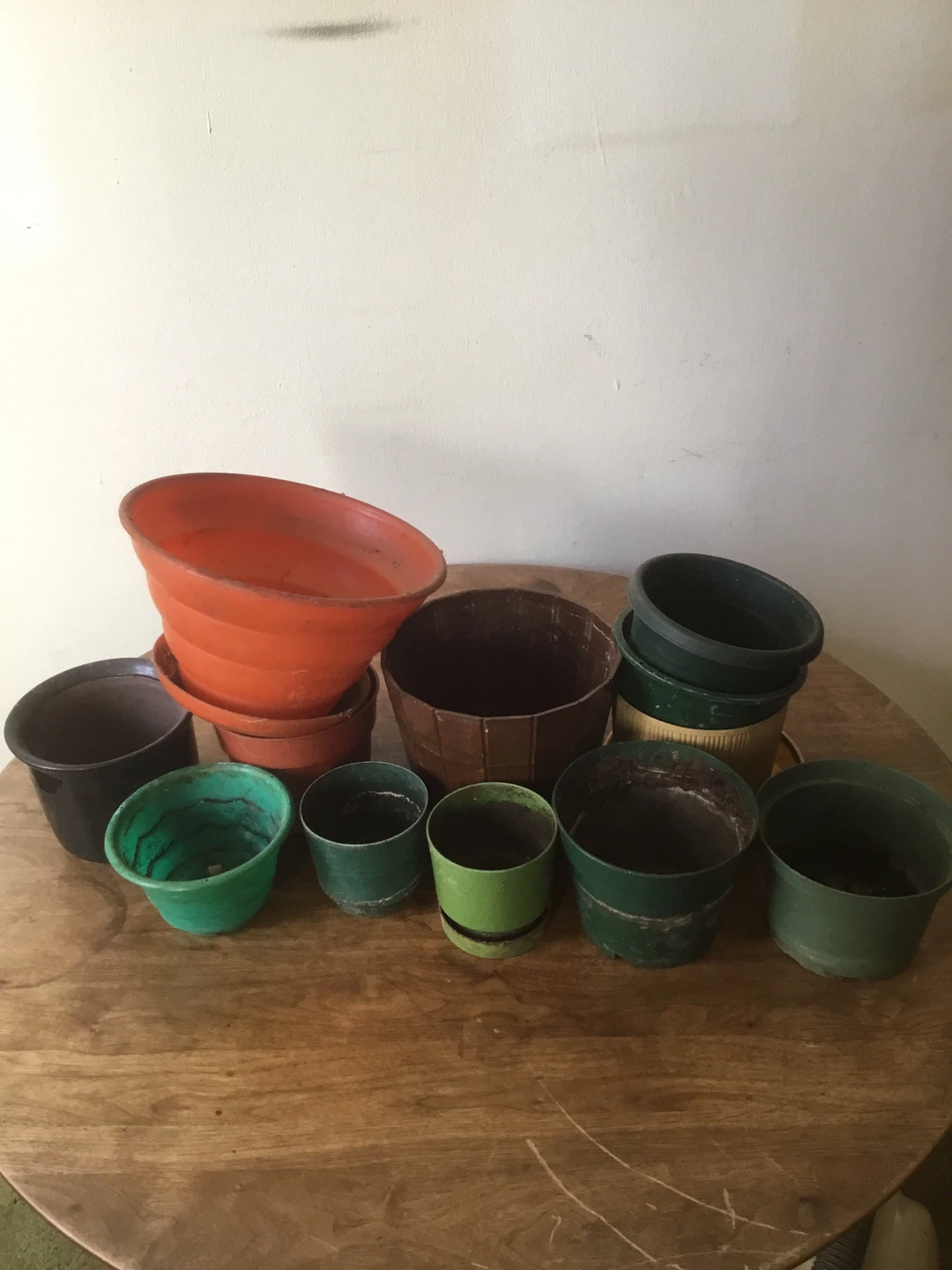 Plant pots asst sizes