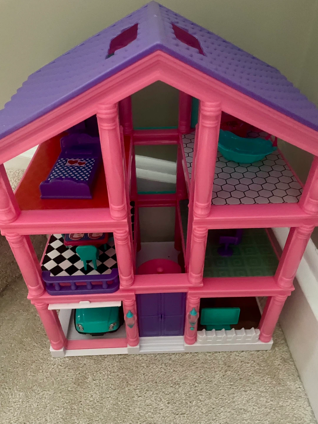 Dollhouse with Furniture and Car - photo 2