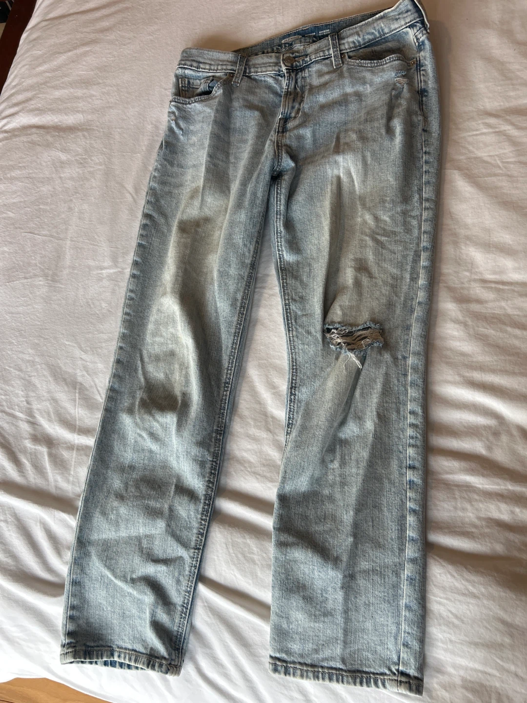 Old Navy Boyfriend Jeans Light Wash Distressed