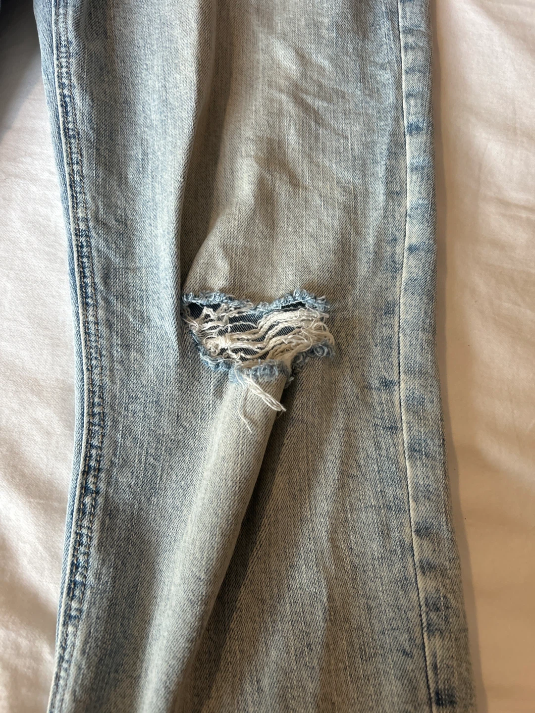 Old Navy Boyfriend Jeans Light Wash Distressed - photo 3