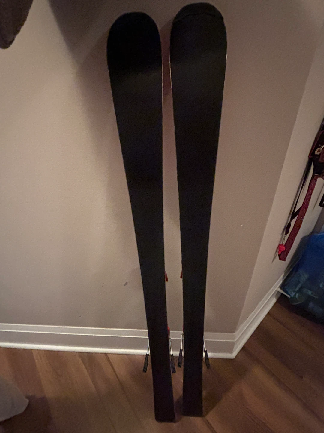 Atomic J2 Skis 140cm - photo 5