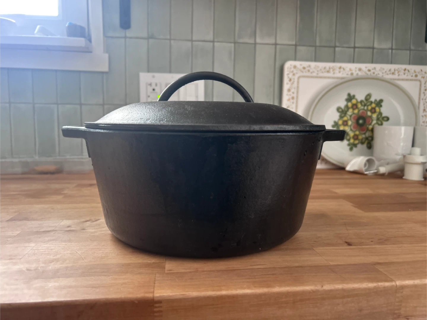 Lodge Cast Iron Dutch Oven