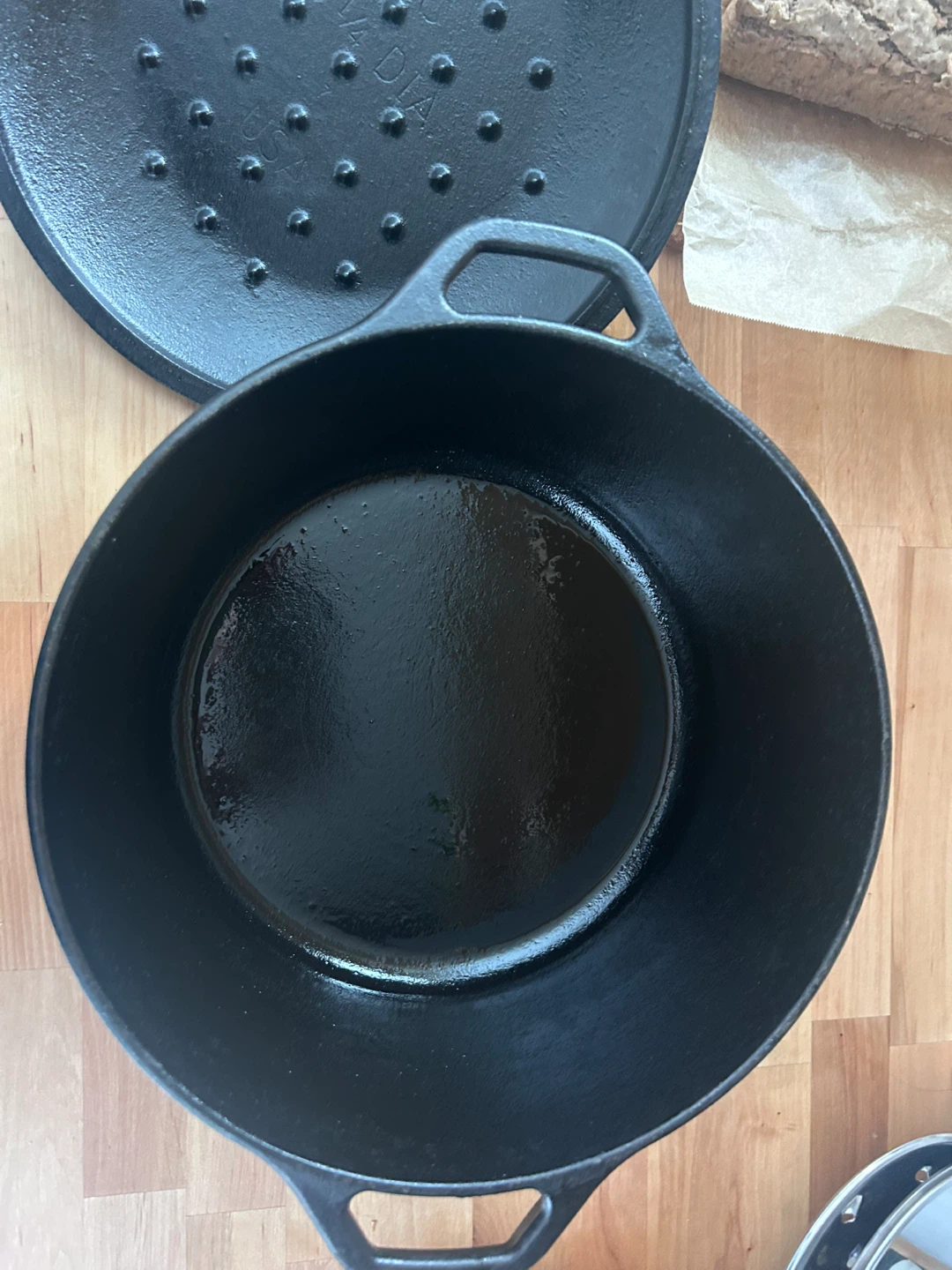 Lodge Cast Iron Dutch Oven - photo 3