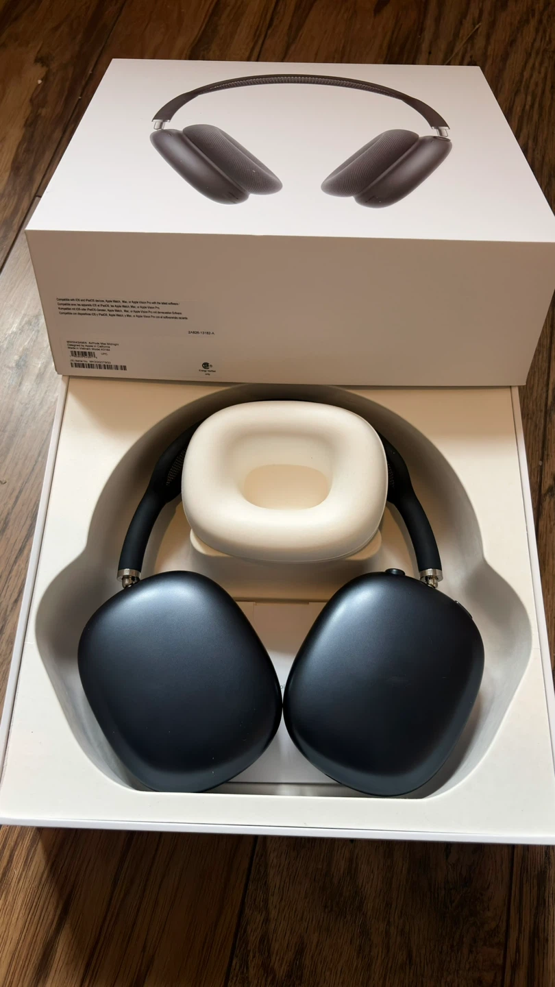 Apple AirPods Max - Space Black - photo 4