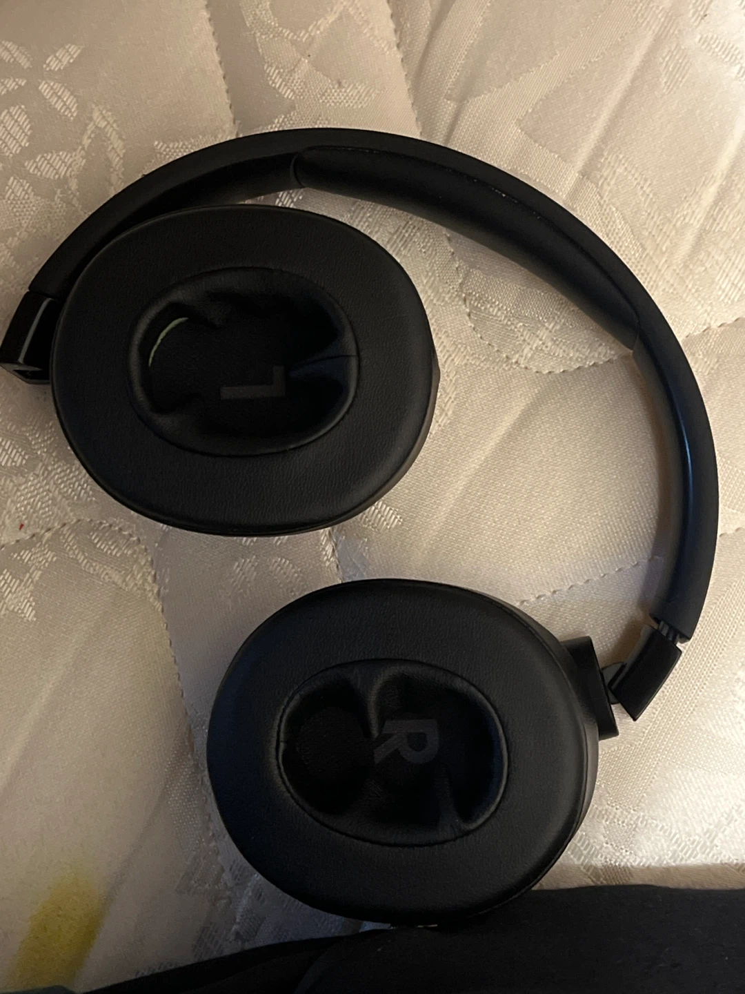 JBL headphones - photo 2