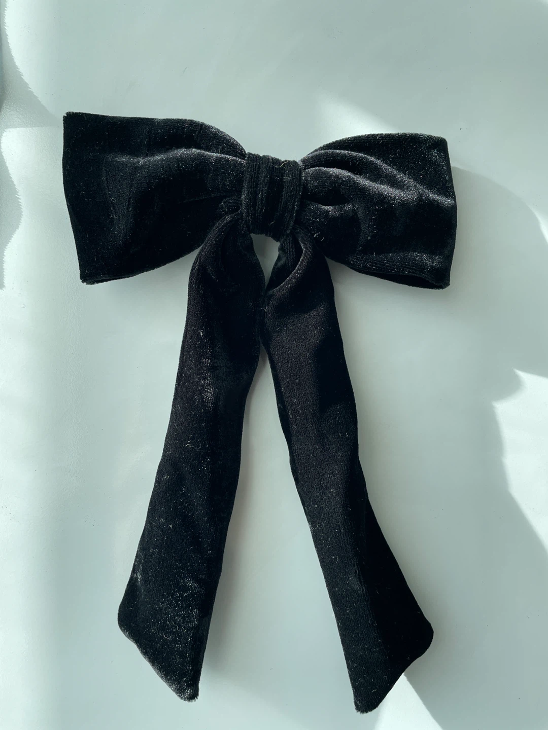 H&M-Black Velvet Bow Hair Clip