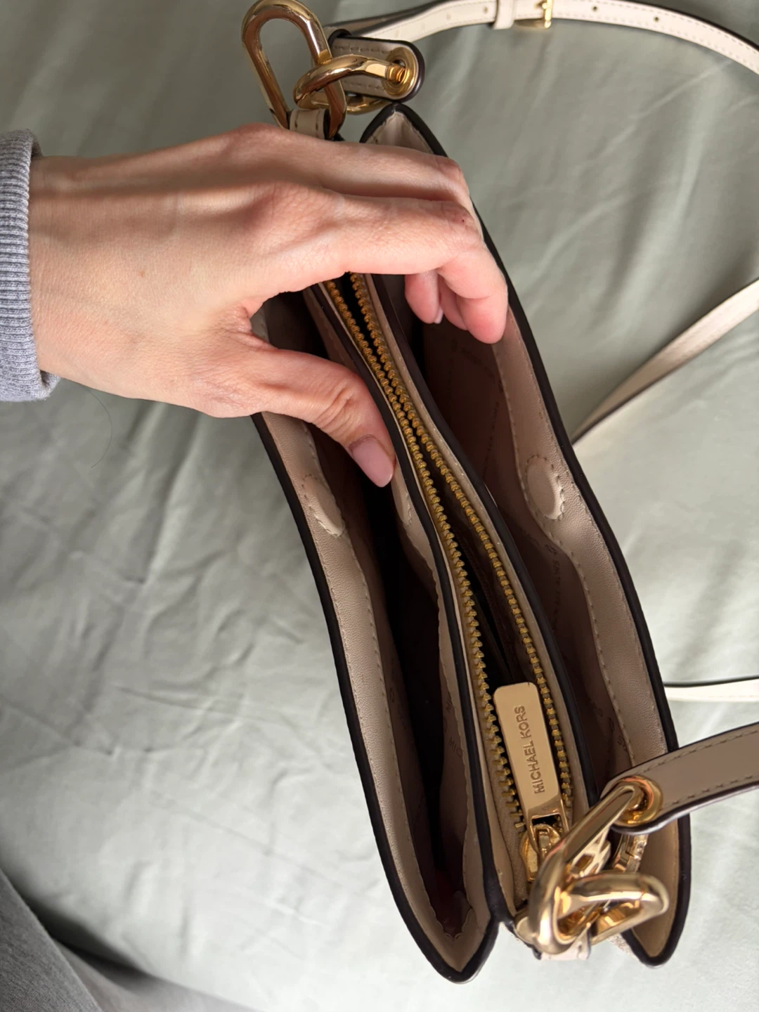 Michael Kors MK Signature Canvas Crossbody Bag - photo 4