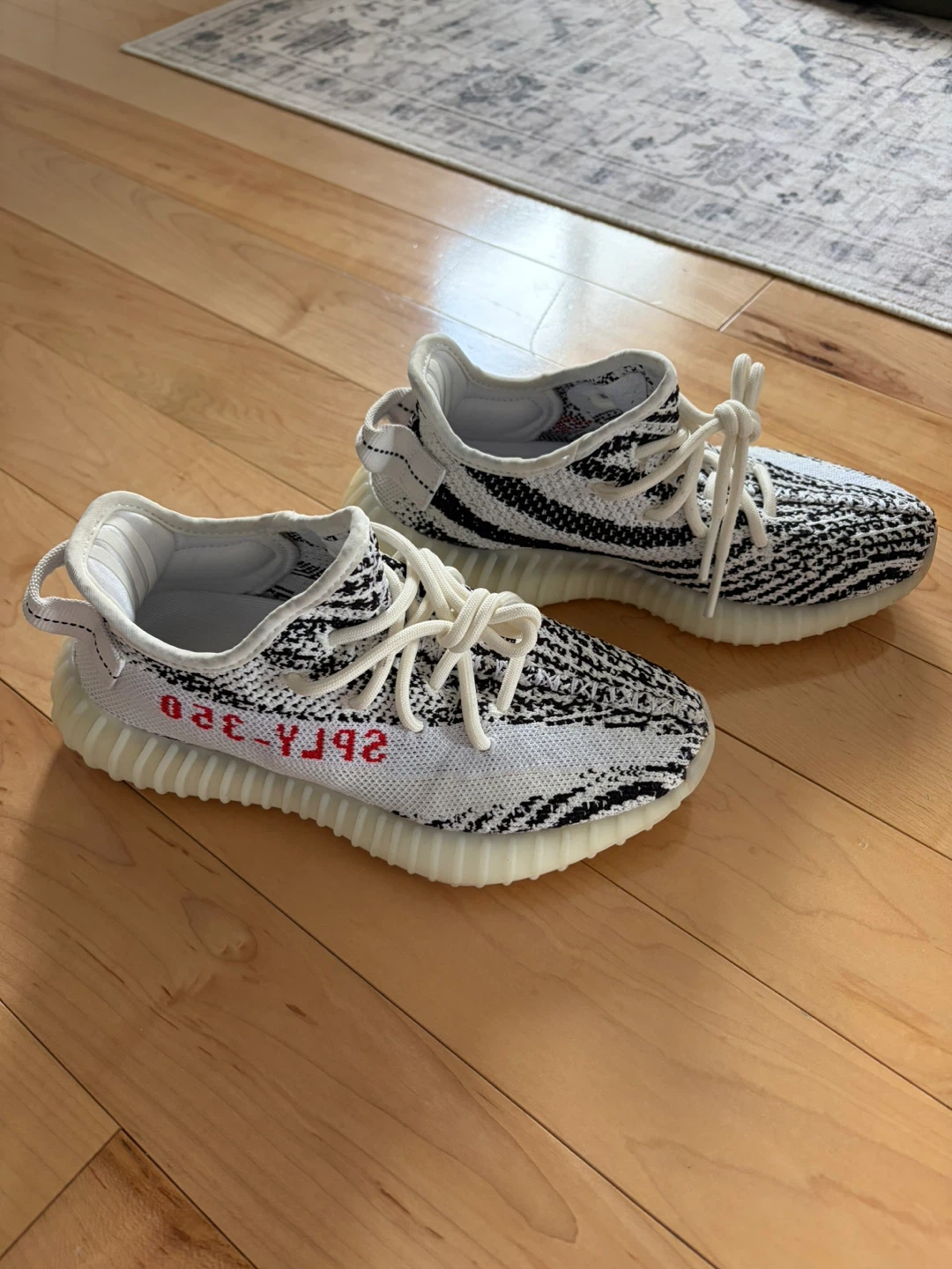 Adidas Yeezy Boost 350 V2 Zebra - photo 3