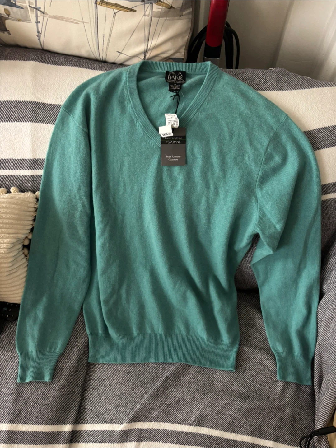 Jos. A. Bank Traveler's Collection V-Neck Cashmere Sweater