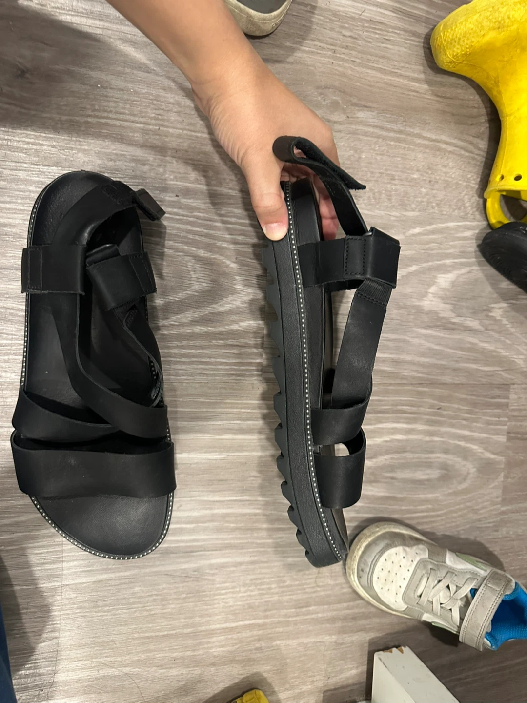 Sorel Black Leather Platform Sandals - photo 2