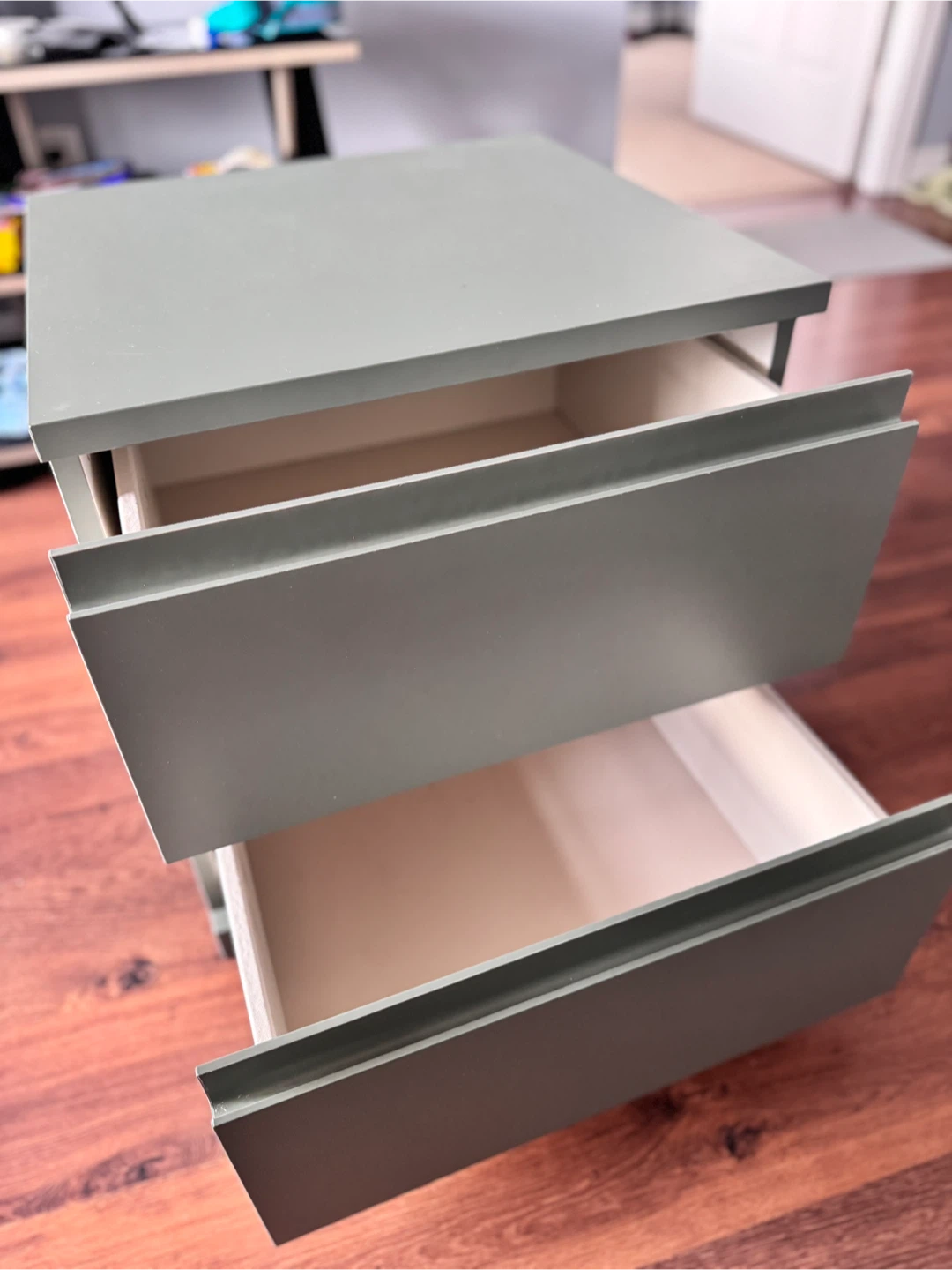 Grey 3-Drawer Cabinet - photo 4