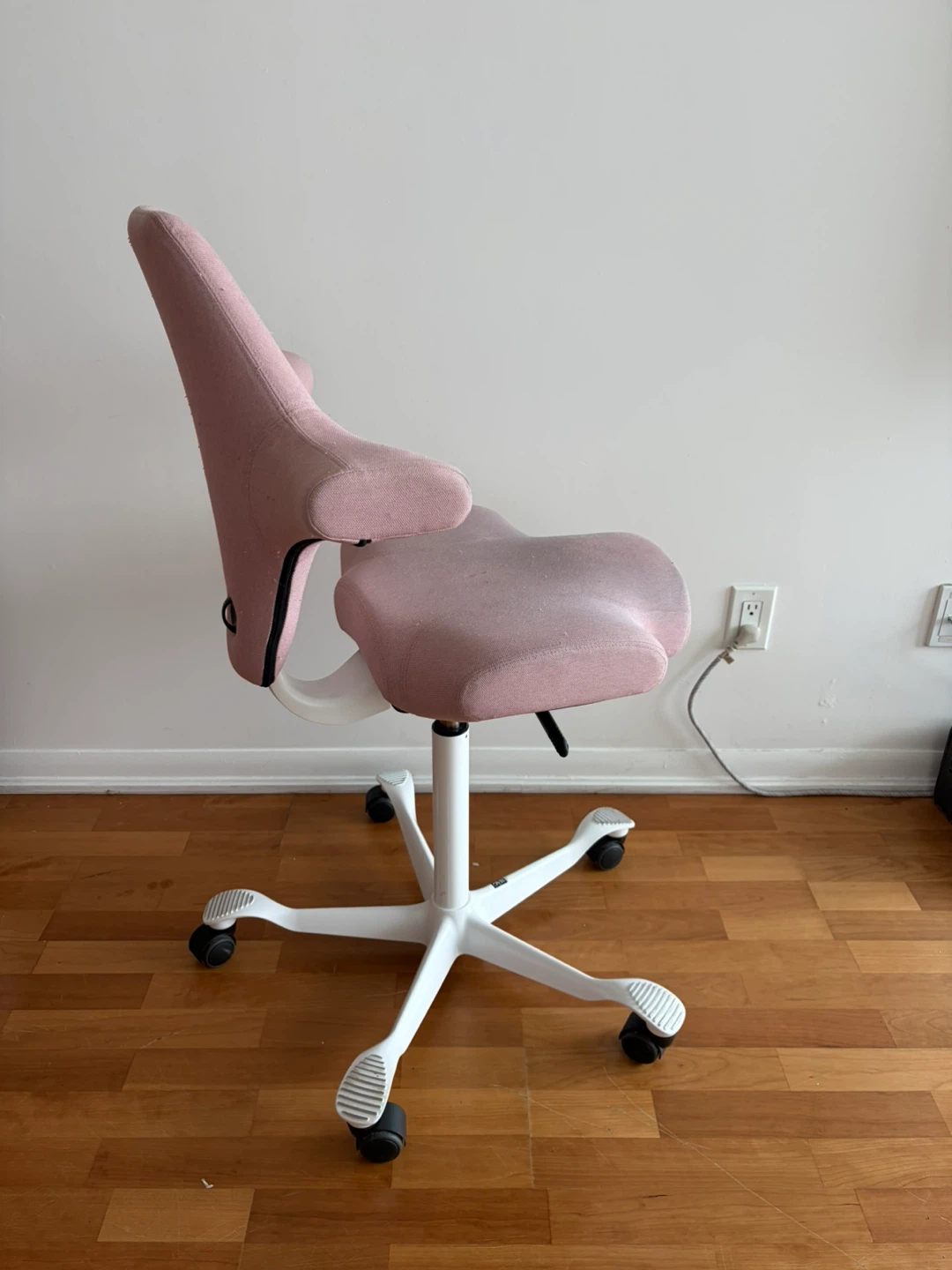 HÅG Capisco Ergonomic Office Chair With Saddle Seat - photo 3