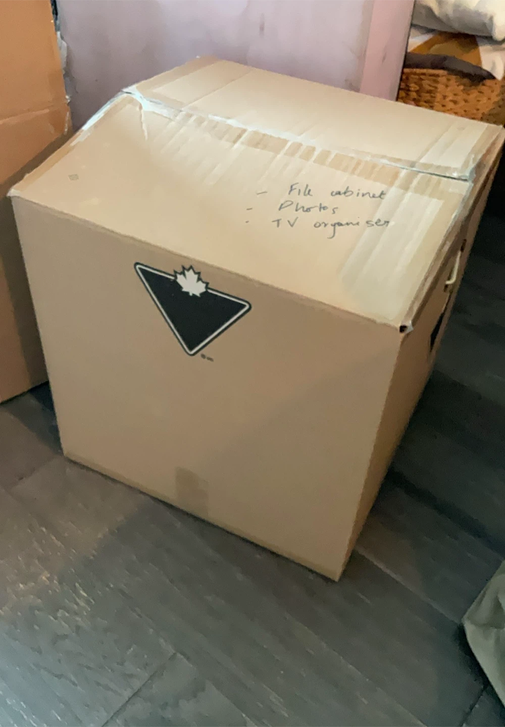 Canadian Tire Medium Moving Boxes - Bundle of 8 - photo 2