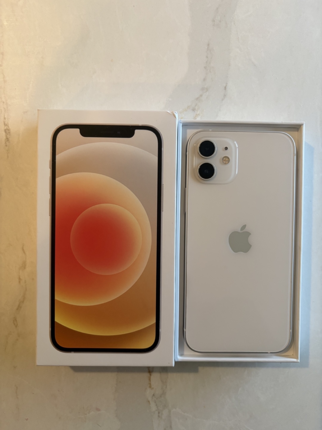 Apple iPhone 12 - photo 3